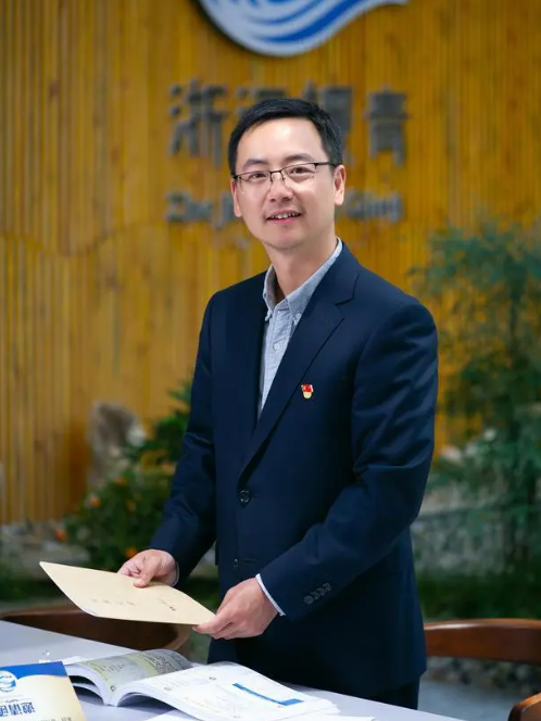 李恆(浙江師範大學生命科學學院黨委書記、副院長) 李恆(浙江師範大學生命科學學院黨委書記、副院長)