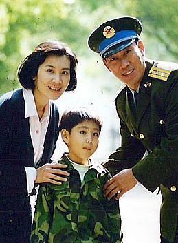 肖雄(空政話劇團國家一級演員) 肖雄(空政話劇團國家一級演員)