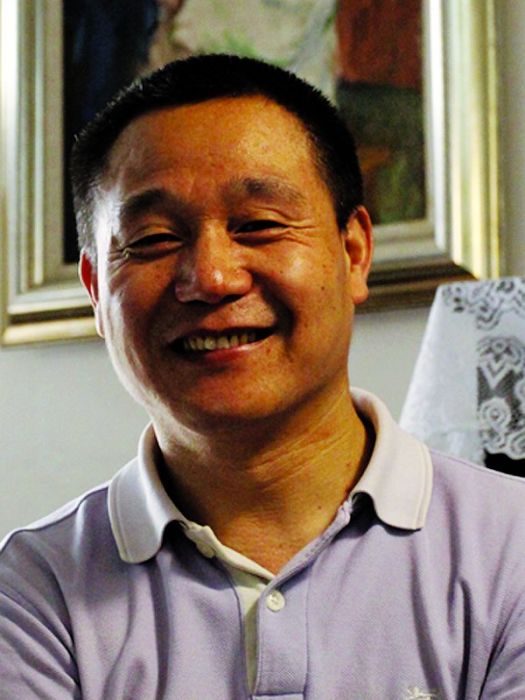 胡朝陽(湖北美術學院油畫系教授) 胡朝陽(湖北美術學院油畫系教授)