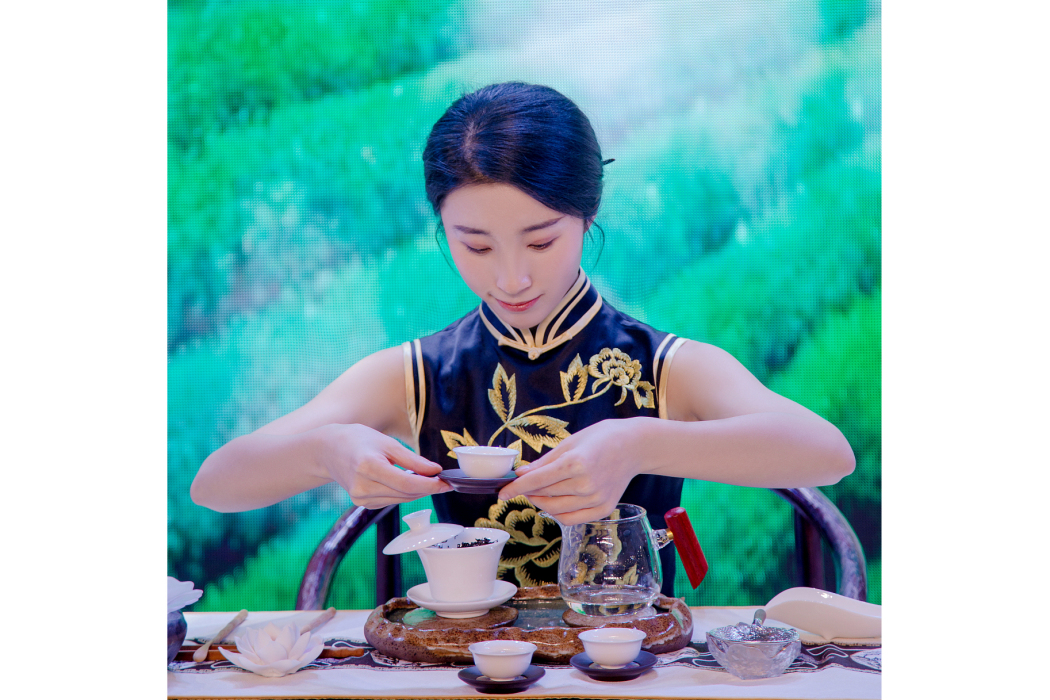 王麗麗(茶藝師) 王麗麗(茶藝師)