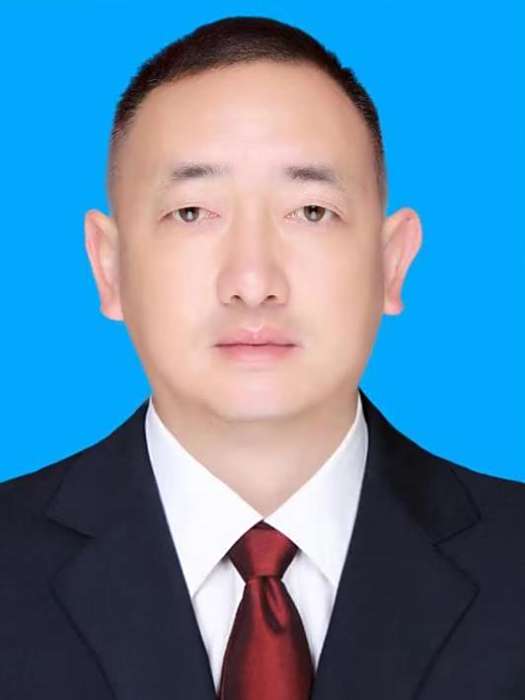 周應考 周應考