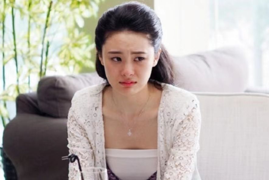 李小曼(都市情感劇《還是夫妻》中的角色,由郝好飾演) 李小曼(都市情感劇《還是夫妻》中的角色,由郝好飾演)
