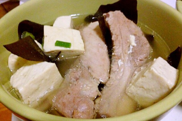 排骨海帶豆腐湯