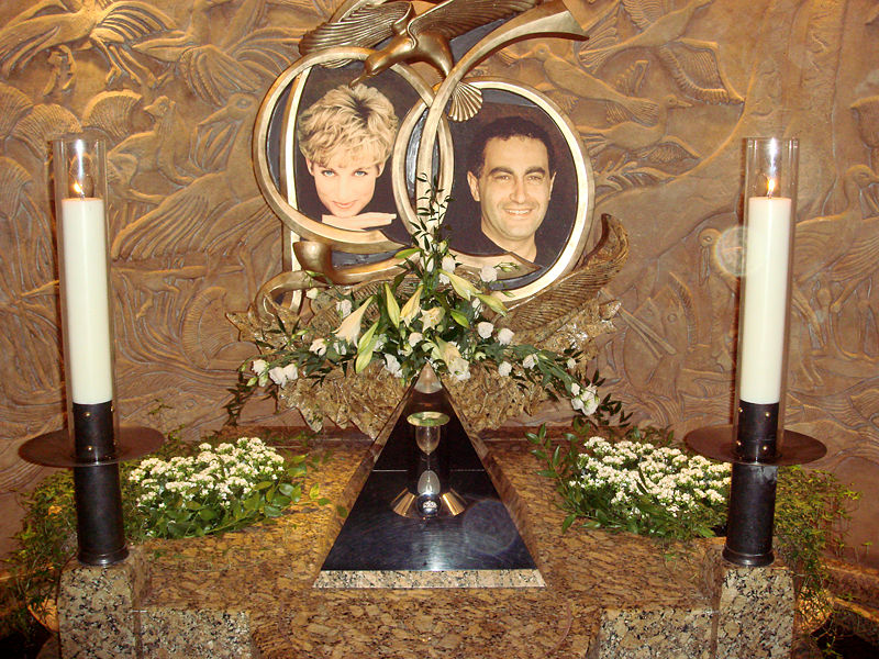 黛安娜王妃和Dodi Fayed的紀念碑