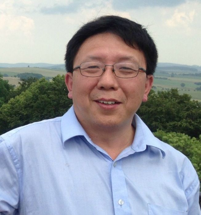 徐愛民(香港大學生物醫藥技術國家重點實驗室主任)