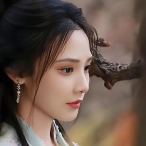 齊小姐