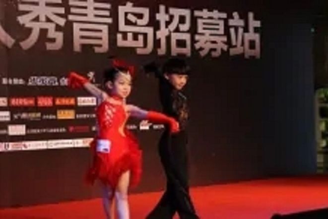 趙佳怡(《中國達人秀》第二季參賽女選手) 趙佳怡(《中國達人秀》第二季參賽女選手)