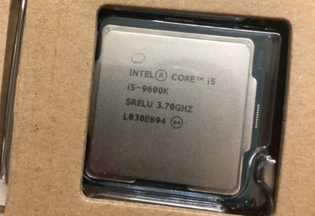 Intel 酷睿i5 9600K Intel 酷睿i5 9600K