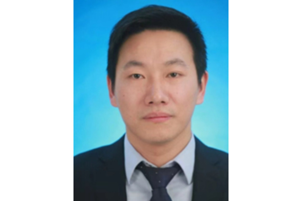 劉文斌(上海市刑事科學技術研究院黨支部書記) 劉文斌(上海市刑事科學技術研究院黨支部書記)