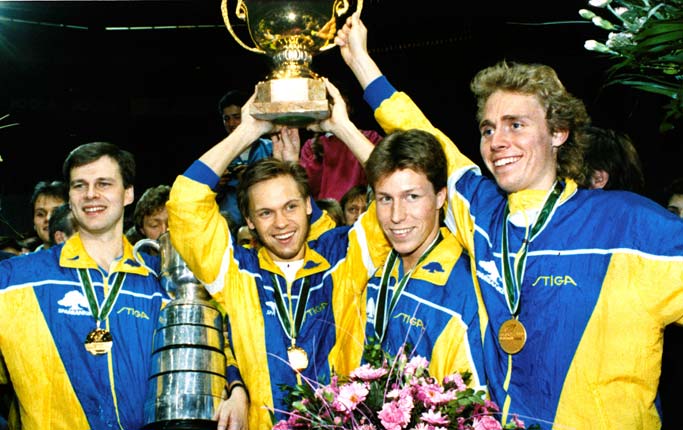 1989年4月8日第40屆世乒賽瑞典隊奪冠