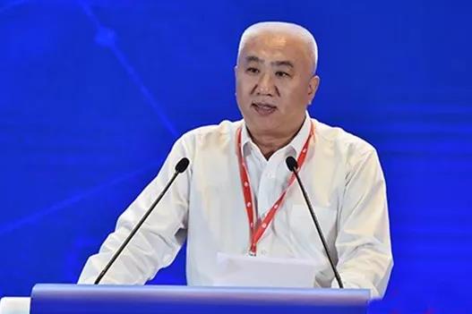 劉曉龍(中央廣播電視總台編務會議成員、民族中心主任) 劉曉龍(中央廣播電視總台編務會議成員、民族中心主任)
