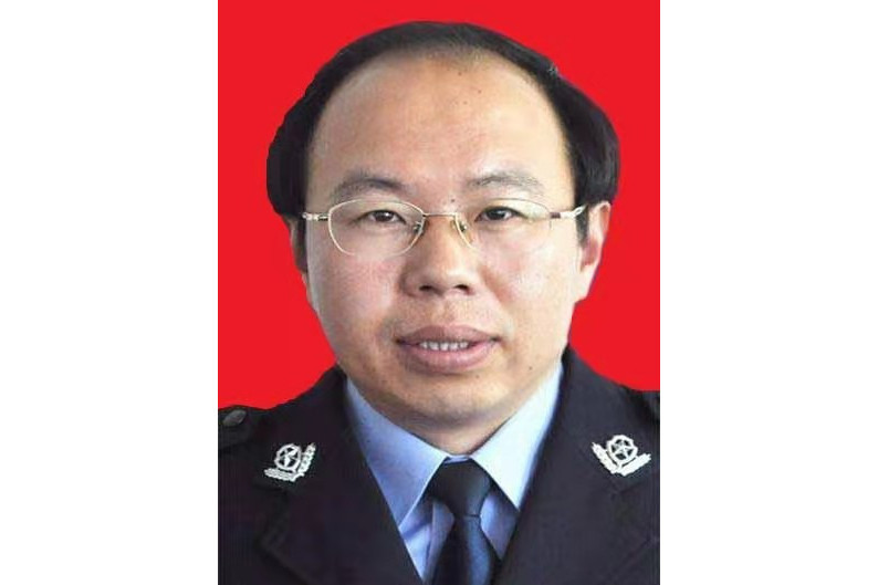 許震(山西省朔州市平魯區委常委、副區長) 許震(山西省朔州市平魯區委常委、副區長)