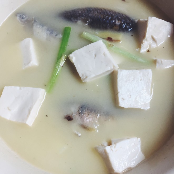 豆腐燉魚湯