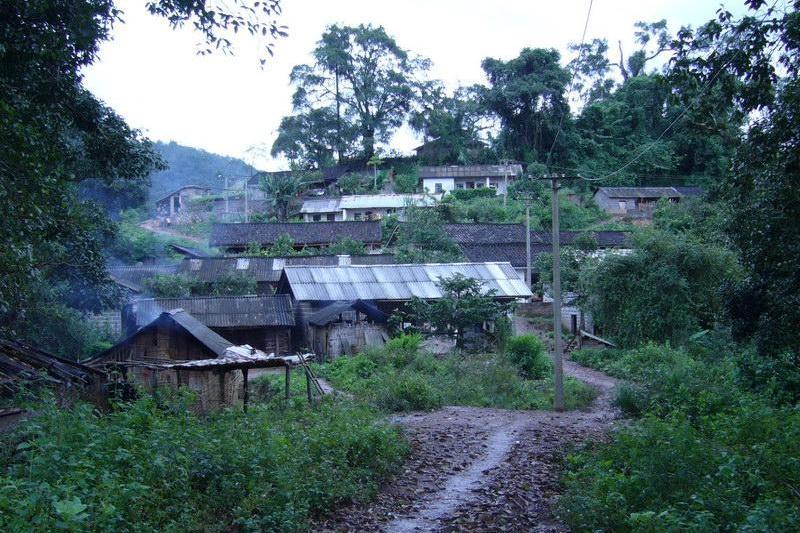 曼固能村 曼固能村