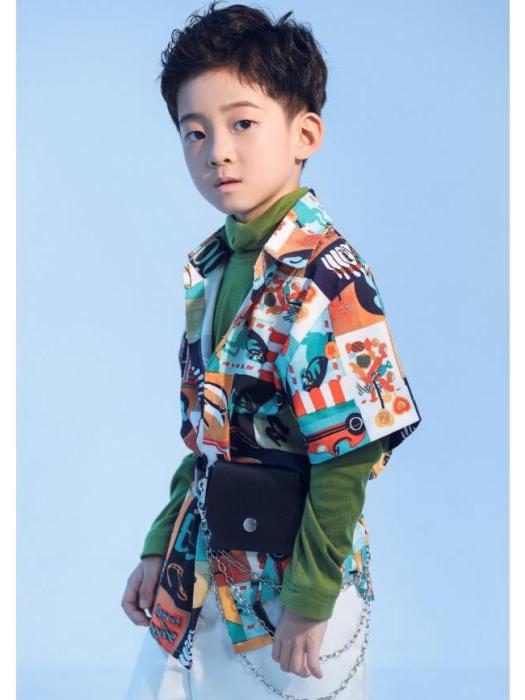 康尹俊 康尹俊