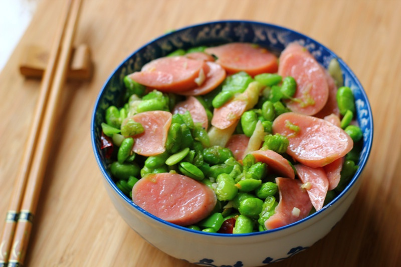火腿腸炒毛豆 火腿腸炒毛豆