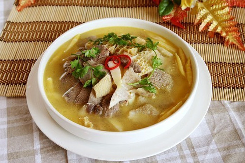 煮牛雜湯 煮牛雜湯