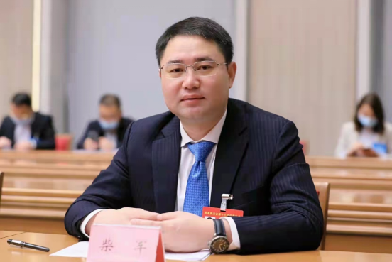 柴軍(四川省政協委員、民革四川省直工委副主委、漢康信息技術集團有限公司董事長) 柴軍(四川省政協委員、民革四川省直工委副主委、漢康信息技術集團有限公司董事長)