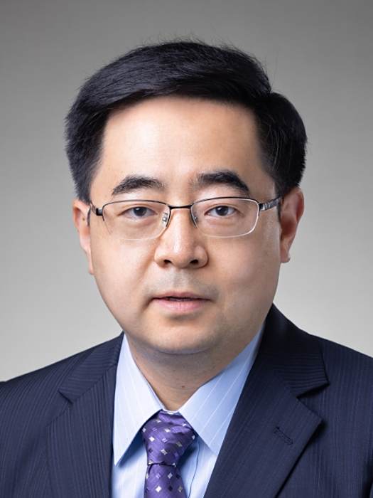 繆謙(香港中文大學化學系教授、滬港化學聯合實驗室主任)