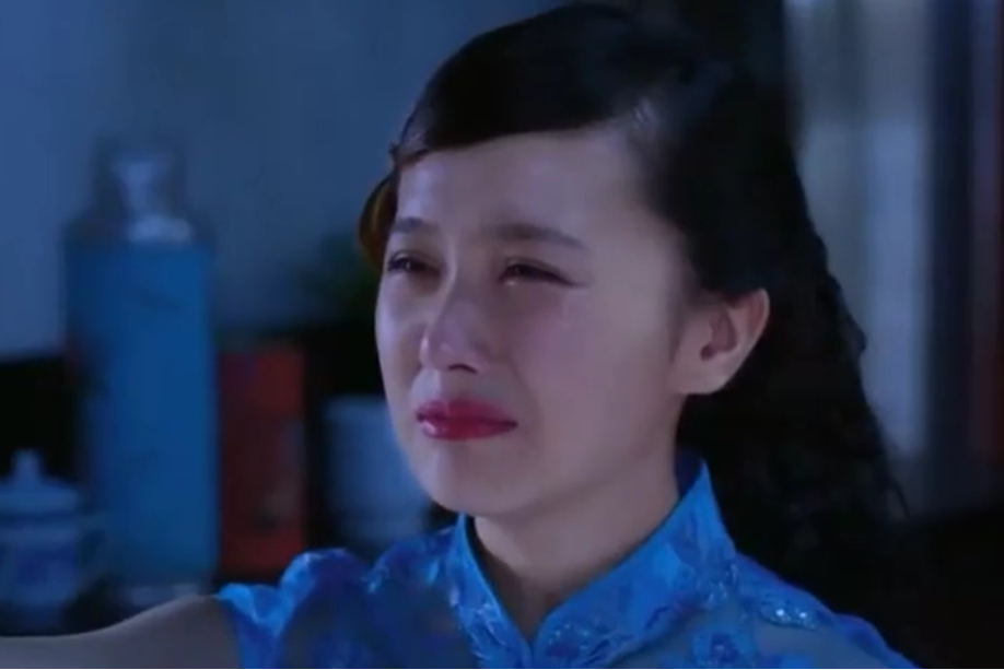 任曉曉(民國愛情劇《戴流蘇耳環的少女》中的角色) 任曉曉(民國愛情劇《戴流蘇耳環的少女》中的角色)