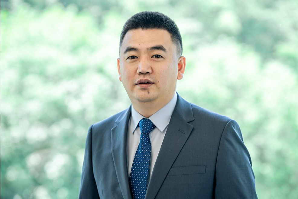 向鹹松 向鹹松