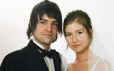 安娜和前夫亞歷克斯在婚禮上