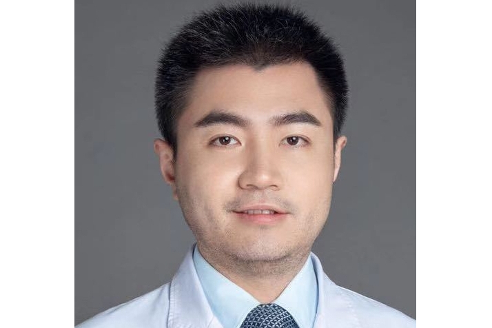 陳自強(上海長海醫院脊柱外科專家) 陳自強(上海長海醫院脊柱外科專家)