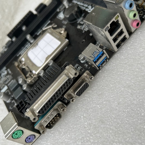技嘉H81M-D2
