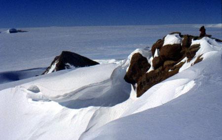南極格羅夫山