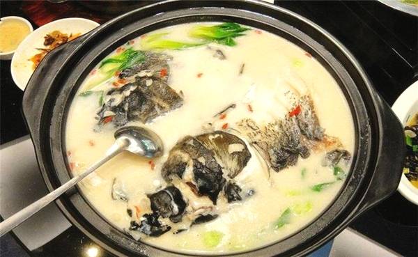 魚頭豆腐火鍋