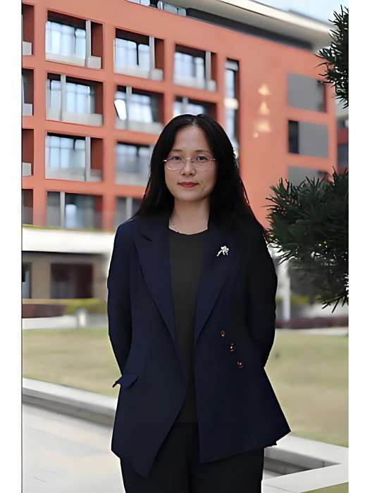 江婷(廣州市執信中學副校長) 江婷(廣州市執信中學副校長)