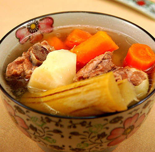豬骨竹蔗湯
