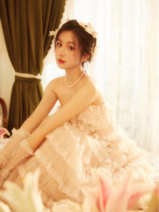 沈瀾(中國女演員) 沈瀾(中國女演員)
