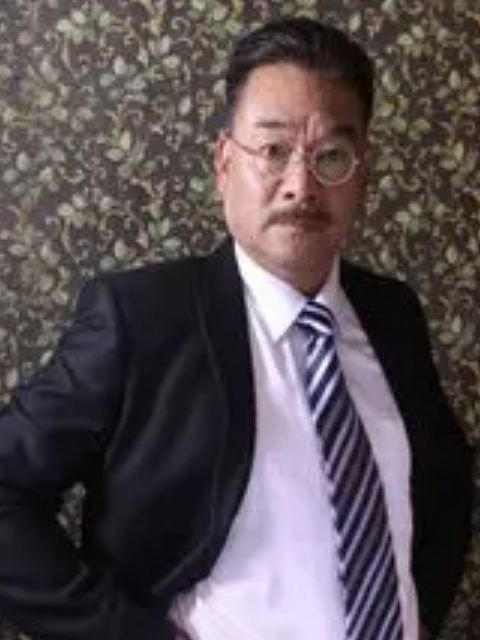 董建光 董建光