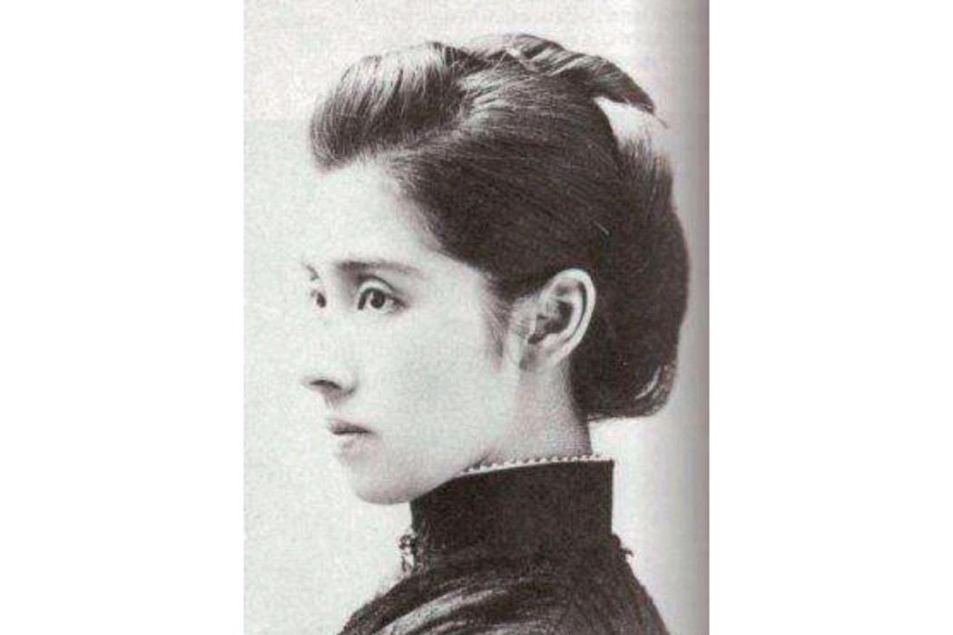 陸奧亮子 陸奧亮子