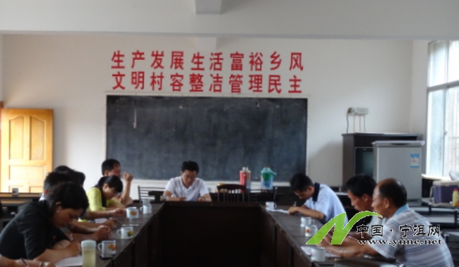 2014年4月28日興樂村委會會議室