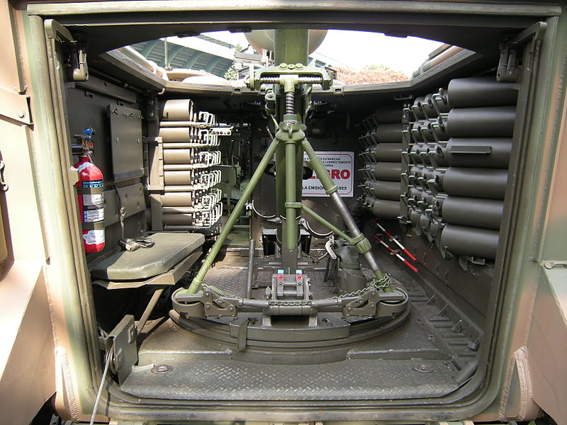 M113改型迫擊炮車內景