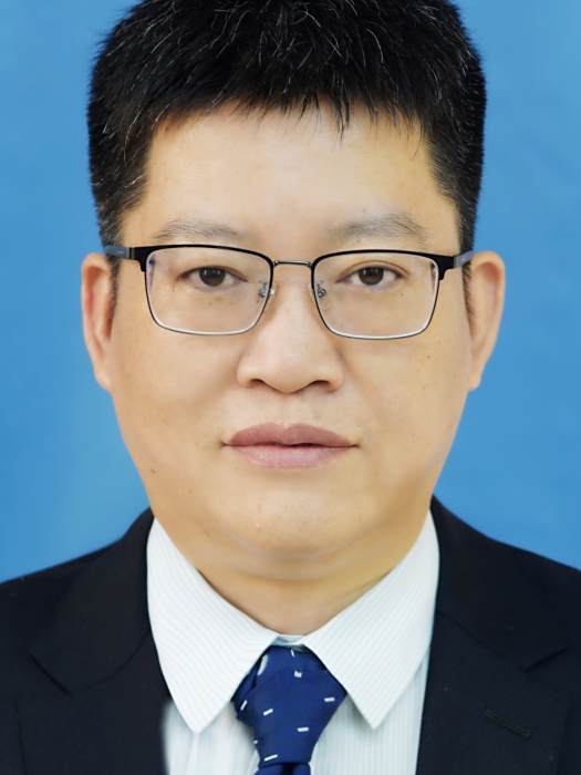 袁欣(安徽潛山市政府黨組成員、副市長) 袁欣(安徽潛山市政府黨組成員、副市長)