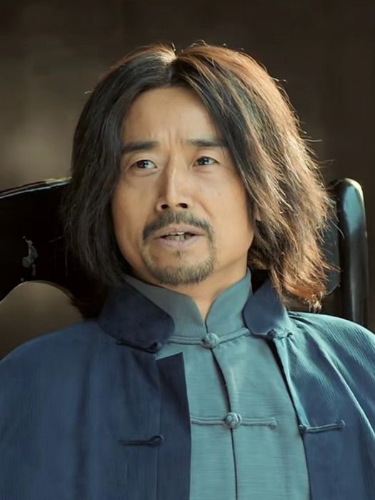 何雲(動作奇幻電影《九幽尋寶錄》中的角色) 何雲(動作奇幻電影《九幽尋寶錄》中的角色)
