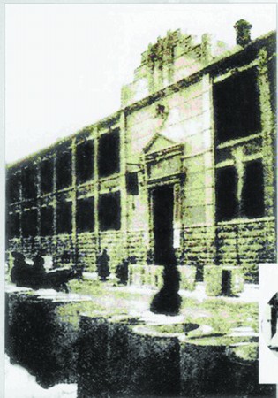 1937年12月被焚燒後的裕魯當