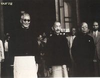 1948年6月戴季陶（中）和賈景德（右）