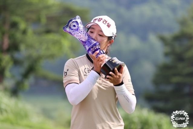 任津希 任津希