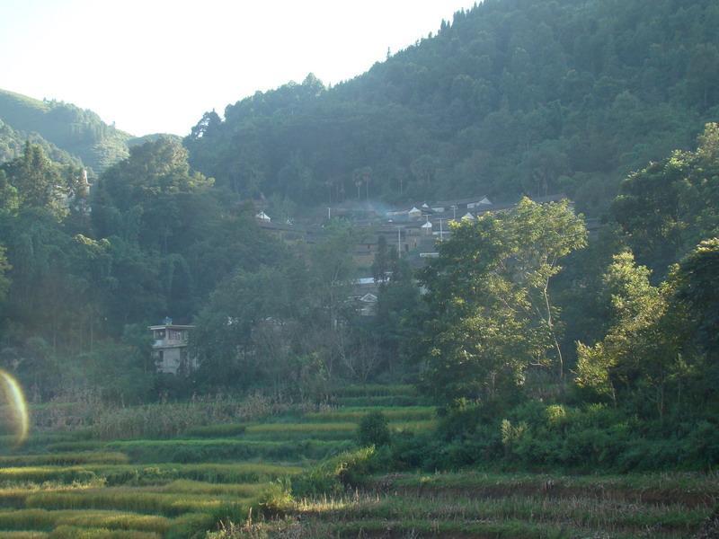 俄期村 俄期村