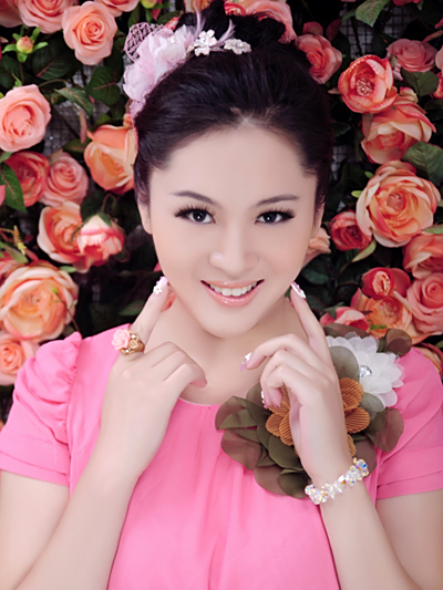 藍鑫(中國內地女模特) 藍鑫(中國內地女模特)