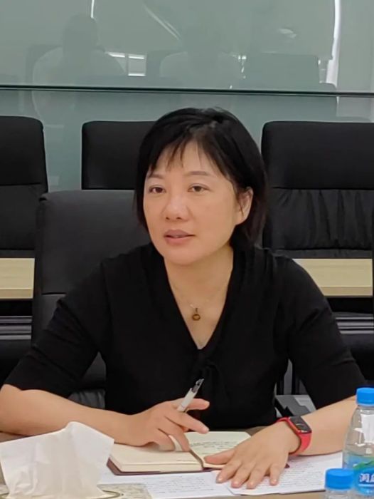 周晴(中國(蘇州)跨境電子商務綜合試驗區辦公室副主任) 周晴(中國(蘇州)跨境電子商務綜合試驗區辦公室副主任)
