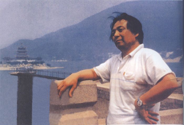 張廣俊(北京花鳥畫研究會理事兼副秘書長) 張廣俊(北京花鳥畫研究會理事兼副秘書長)