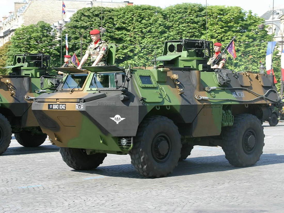 VAB-炮兵偵察車
