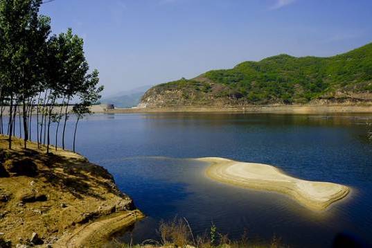 泡池村 泡池村