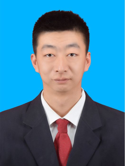 李小龍(額濟納旗達來呼布鎮黨委委員、副鎮長) 李小龍(額濟納旗達來呼布鎮黨委委員、副鎮長)