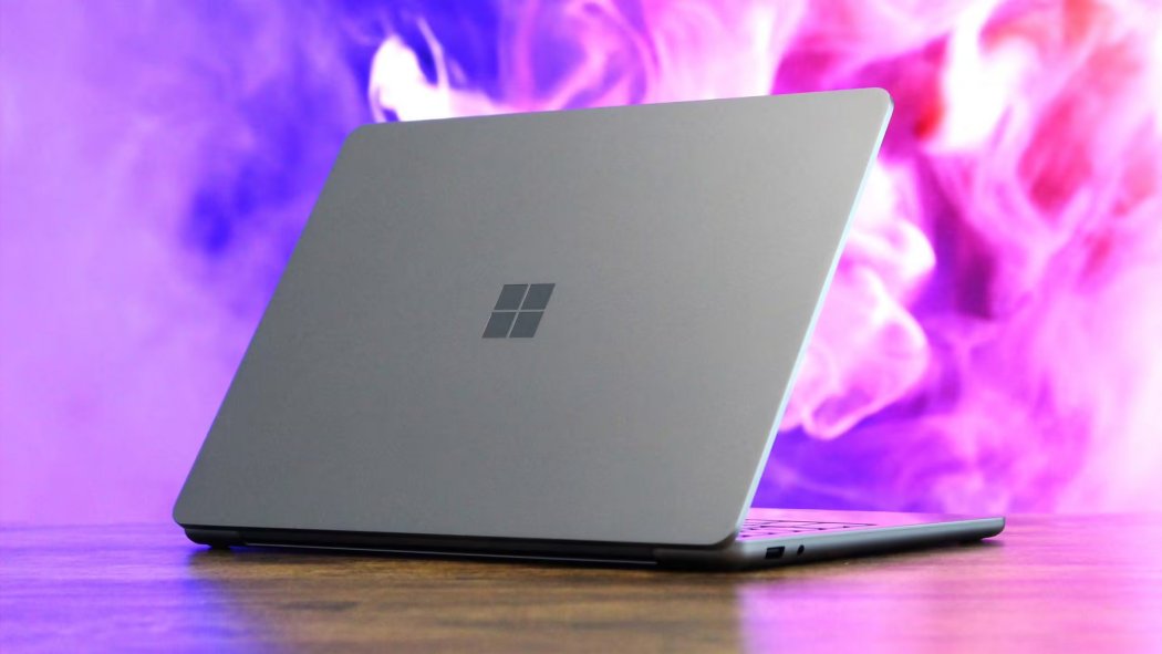 Surface Laptop 8 Surface Laptop 8